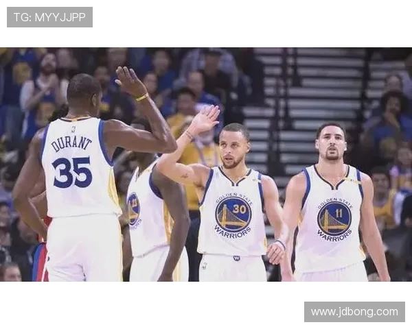 17勇士与04活塞的经典对决回顾与战术分析